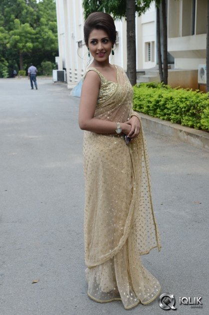 Madhu-Shalini-at-Cheekati-Raajyam-Movie-Press-Meet